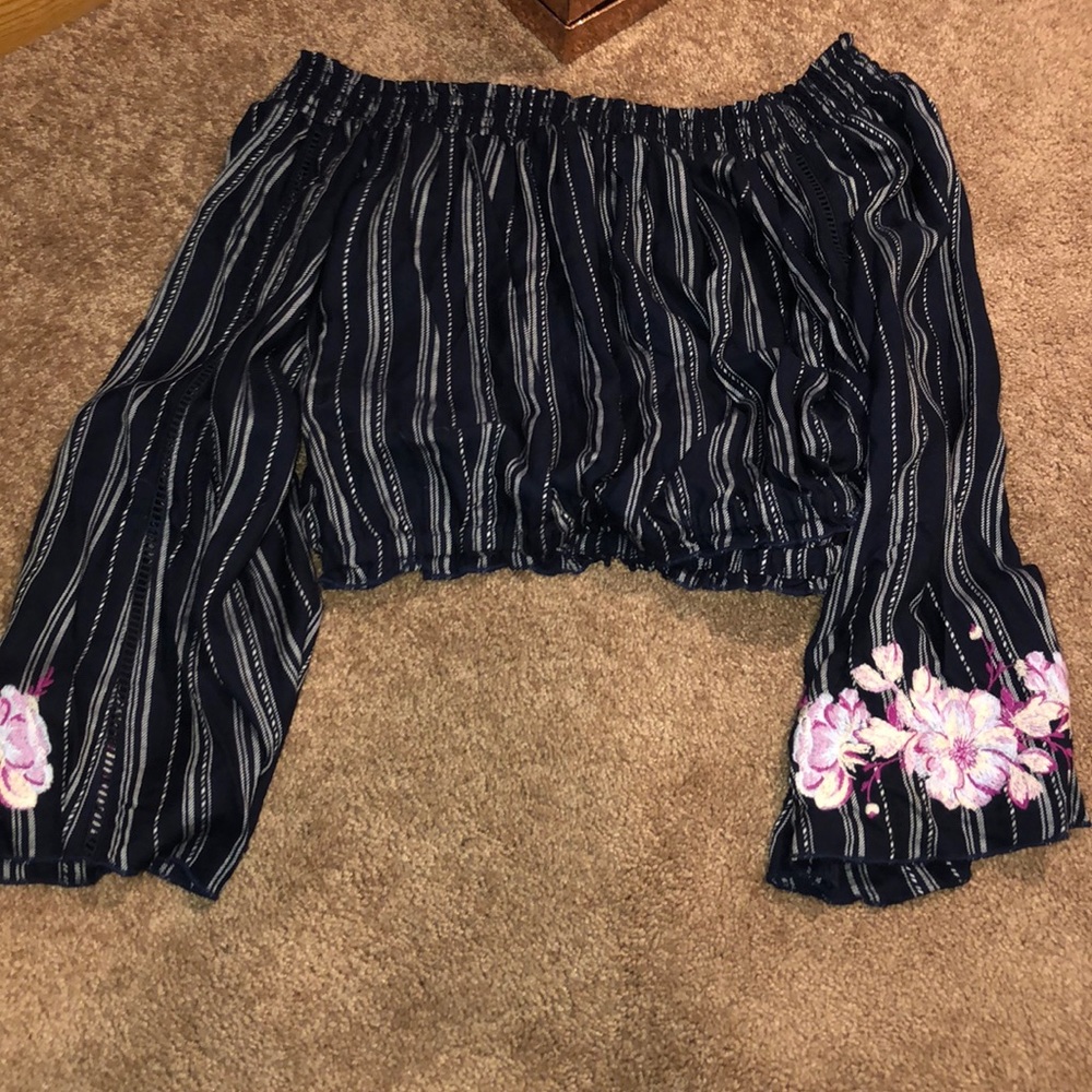 Striped long sleeve flowy crop top - Picture 4 of 6